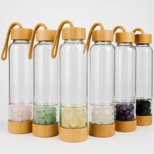 בקבוק זכוכית עם קריסטלים - בקבוק מתודר למים 0.5 ליטר עם פקק במבוק - 001